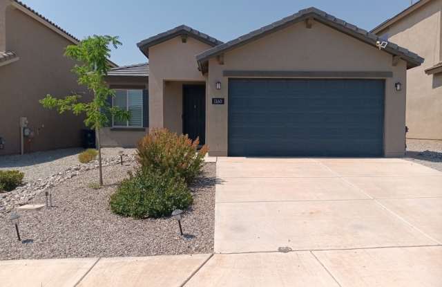 3 Bedroom, 2 Bathroom Home! Schedule a Showing! Gallery 1