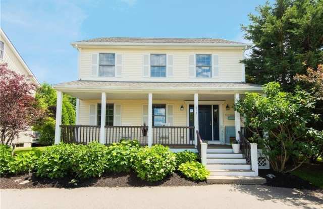 663 Aquidneck Avenue - 663 Aquidneck Avenue, Newport East, RI 02842