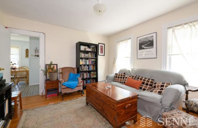 39 Mansfield St. - 39 Mansfield Street, Somerville, MA 02143