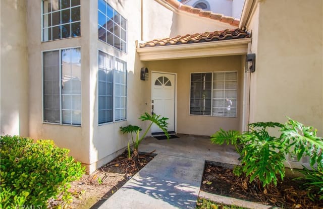 76 Agostino - 76 Agostino, Irvine, CA 92614