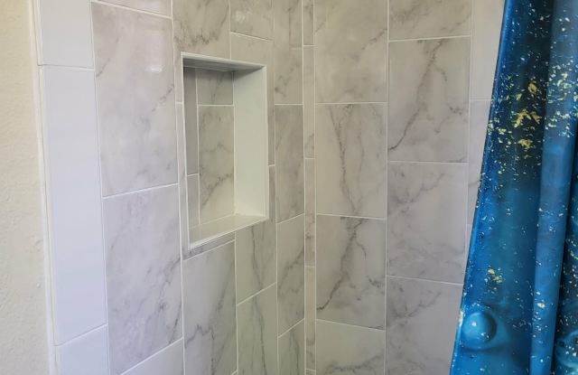 209 Green Street - 209 Green Street, Santa Paula, CA 93060