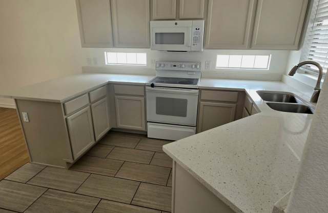3-bedroom, 2.5 bath in northeast Mesa Gallery 3