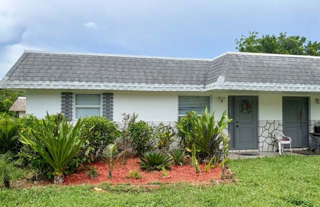 3/1.5 Palm City Home Gallery 3
