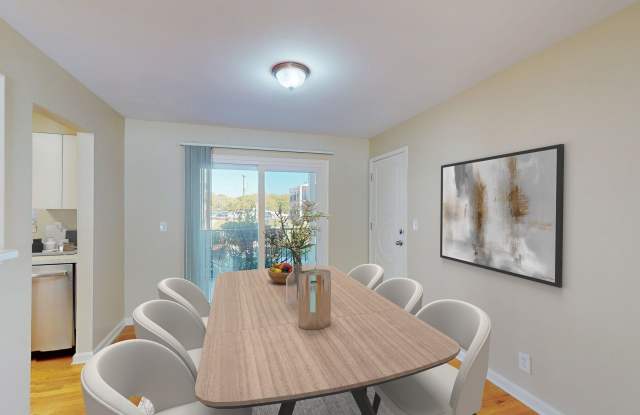 Courtyard Apartments Gallery 3