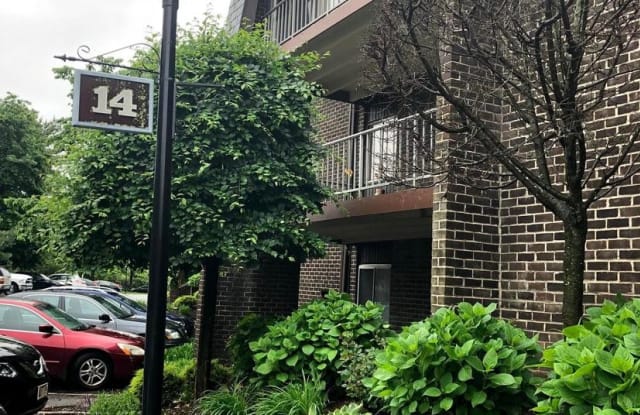 14 STONEHENGE CIR #6 - 14 Stonehenge Circle, Pikesville, MD 21208