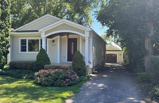 2167 Sunnycrest Drive photos photos