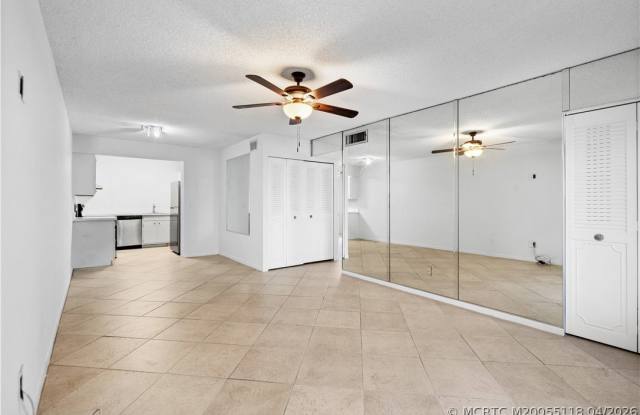 2118 SE Edler Drive Gallery 4