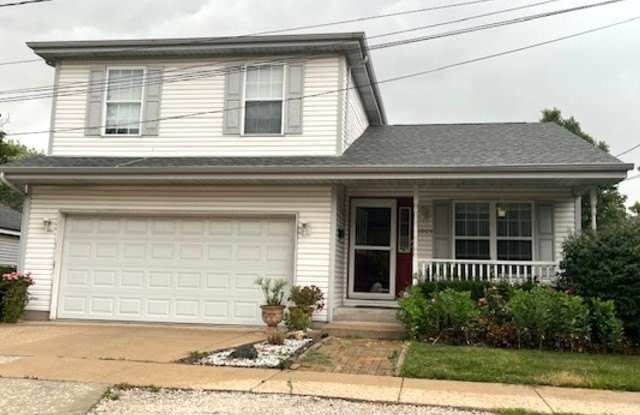 1005 Singer Avenue photos photos