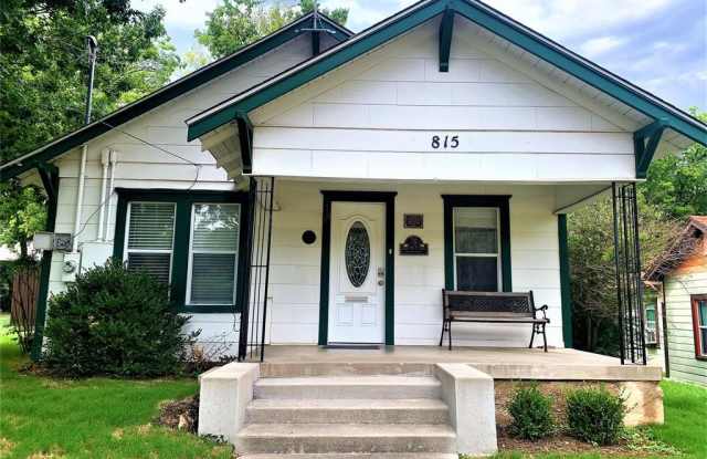 815 Haynes Street - 815 Haynes Street, Denton, TX 76201