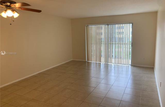 15225 NE 6 AveApt B205 photos photos 15225 NE 6 AveApt B205 photos photos