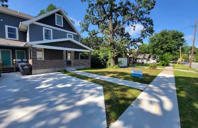 2406 Woodland Avenue photos photos