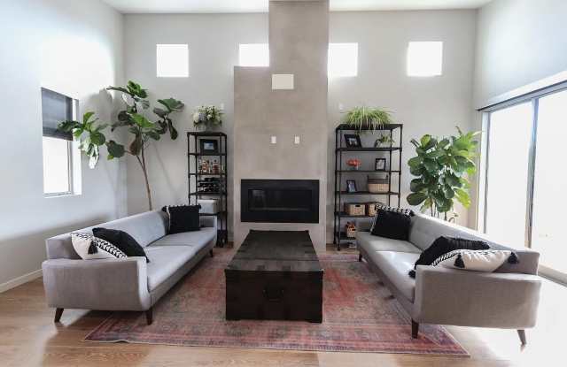523 South Broadway - 523 South Broadway, Redondo Beach, CA 90277