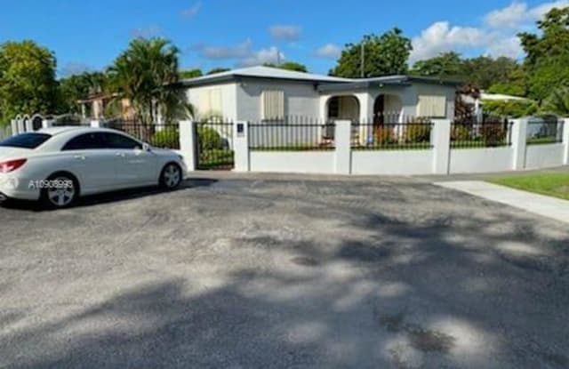 551 Flagami Blvd - 551 Flagami Boulevard, Miami, FL 33144