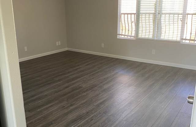 5014 Auburn Dr photos photos