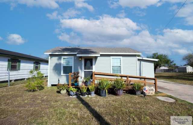 306 W 6TH ST. - 306 West 6th Street, Los Fresnos, TX 78566