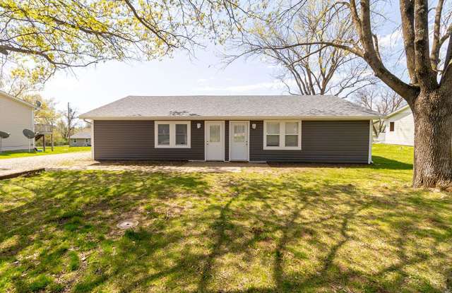 Adorable 2 bedroom Duplex photos photos