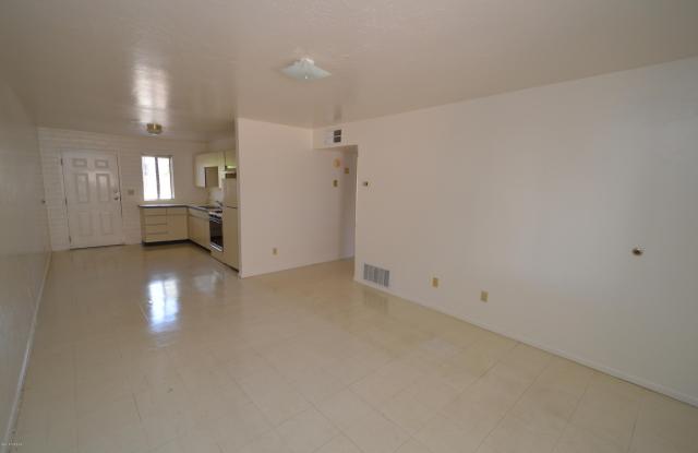 4115 E North Street Gallery 2