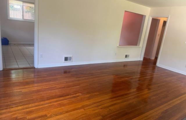 10903 STILLWATER Avenue Gallery 3