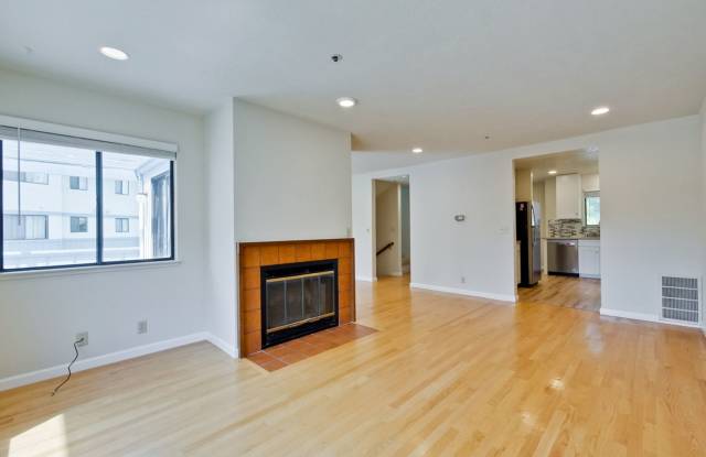 Avaiable Soon! Condo Near Cupertino High | Updated Kitchen & Baths | Prime Location Gallery 4
