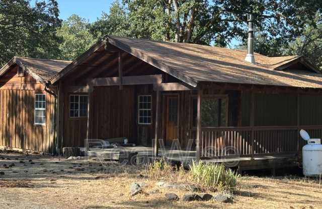 2978 E Evans Creek Rd Gallery 1