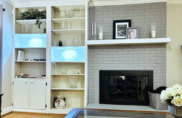 2590 Bentbrook Court Gallery 2