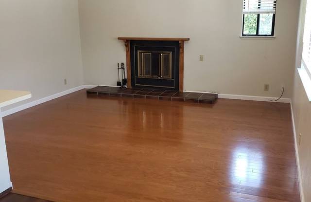 5632 Carlos Ave. Gallery 2