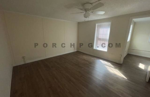 182 Chestnut St. Gallery 3