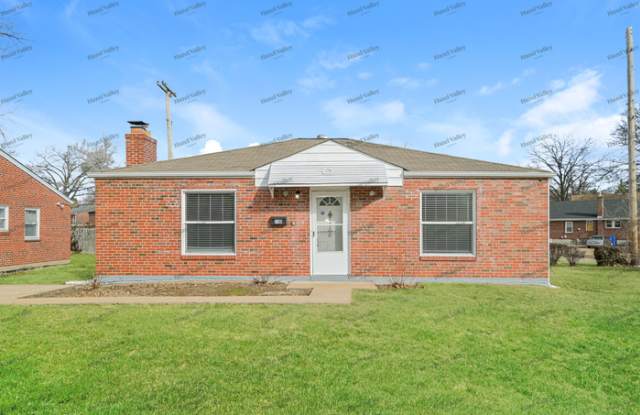 1100 Mona Drive photos photos