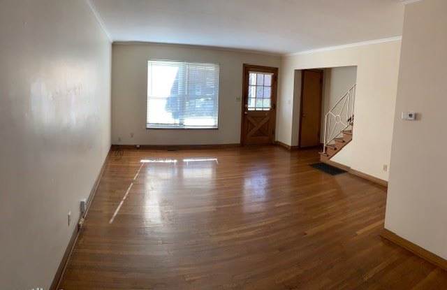2090 Harwitch Rd. Gallery 3
