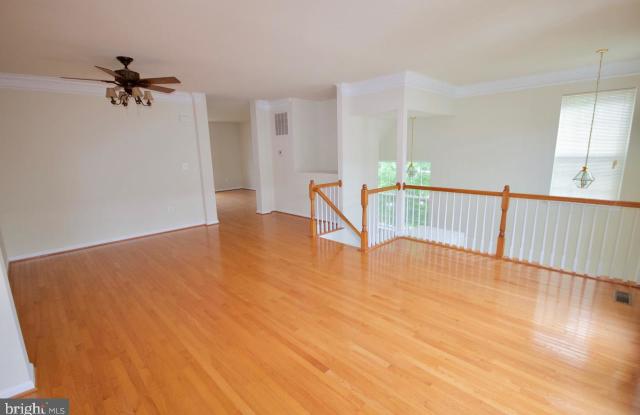 12000 ENGLEMEADE DRIVE Gallery 3