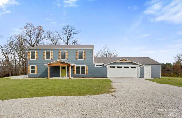 Secluded Executive Retreat on 3.4+ Acres – Minutes from Fayetteville photos photos