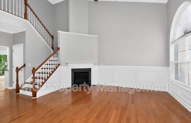 11909 Stratfield Place Circle Gallery 2