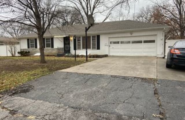 412 W 101st Terrace - 412 West 101st Terrace, Kansas City, MO 64114