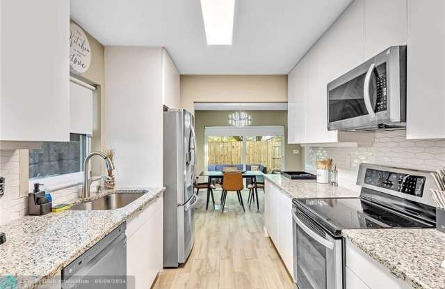 60 NW 45th Ct Gallery 2