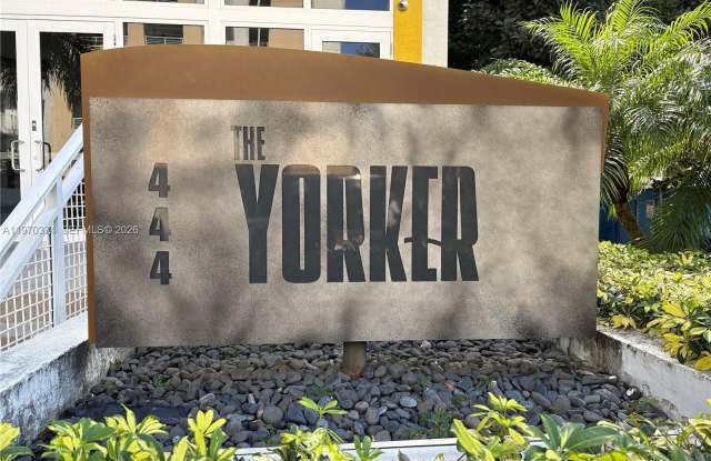 444 NE 30th St photos photos