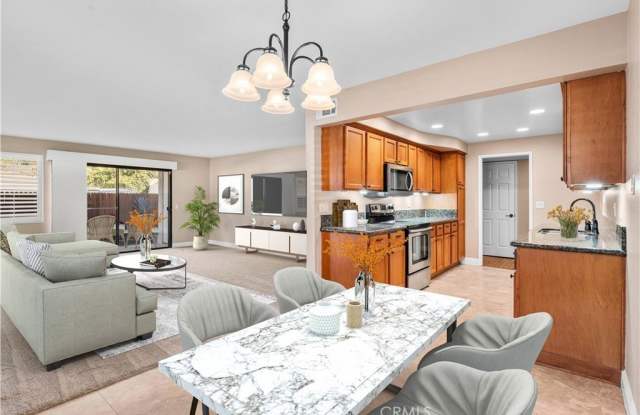 3640 Sumner Avenue photos photos