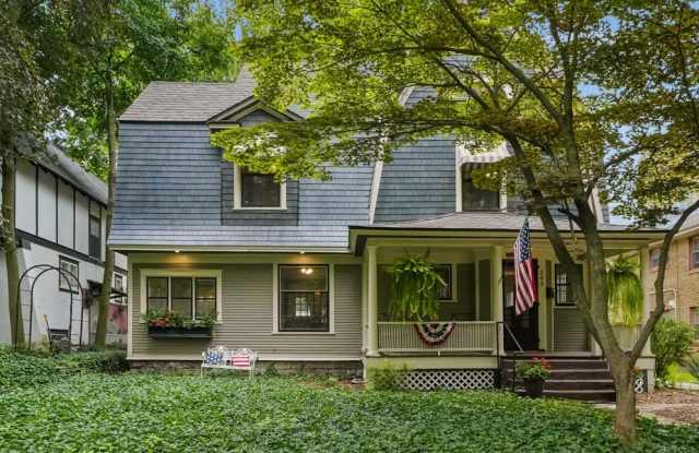 243 Orchard Hill Street SE Gallery 2