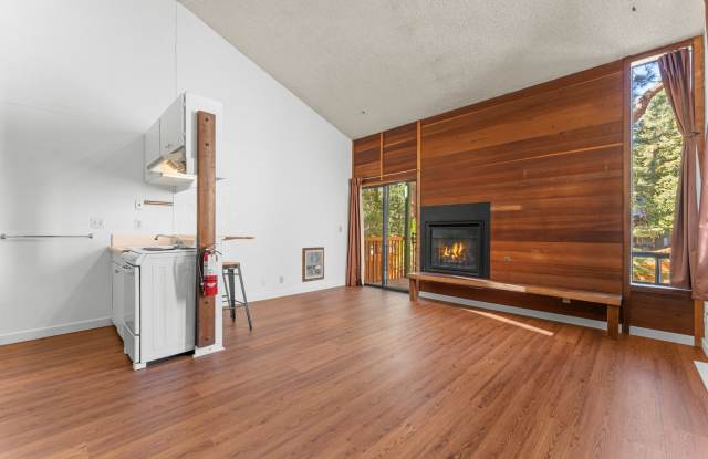 NEW PHOTOS COMING SOON!1 BDRM Kings Run Condo, Fresh Paint, New Flooring, Community Hot Tub  Club House - 1300 Regency Way, Tahoe Vista, CA 96143