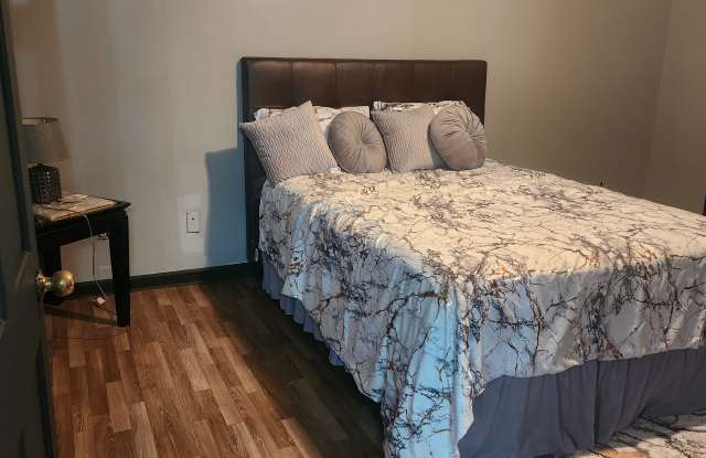 5545 Crepe Myrtle Drive Gallery 1