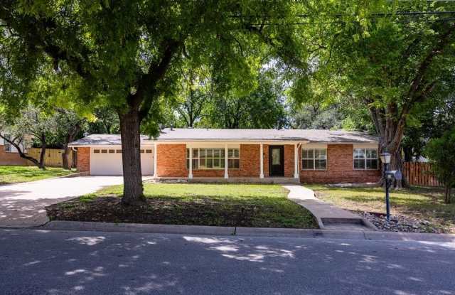 541 Cardinal Dr photos photos