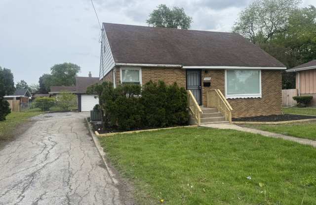 16439 Cottage Grove Avenue Gallery 2