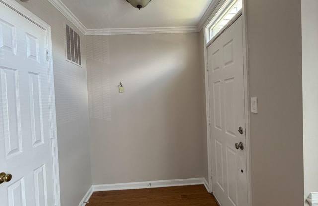 12888 HUNTERBROOK Drive Gallery 4
