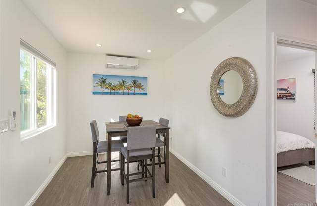 5400 Crebs Avenue Gallery 2