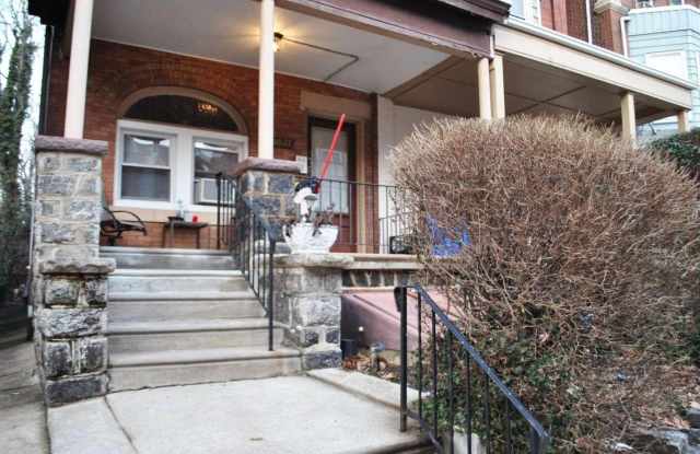 5027 PINE Street Gallery 2