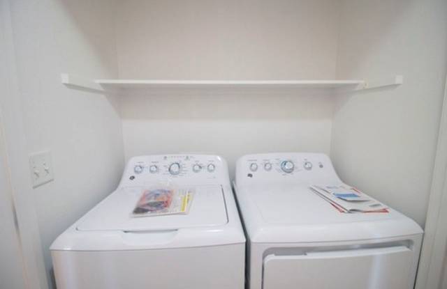 Cute, clean 2 bedroom upstairs apartment with patio. photos photos