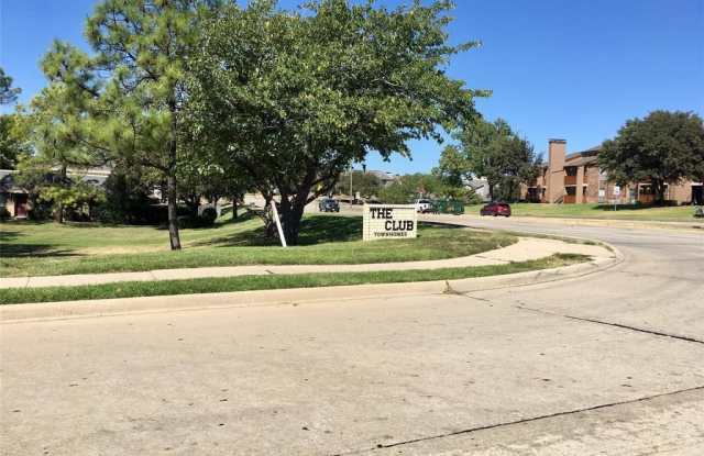 2804 W Walnut Hill Lane Gallery 4