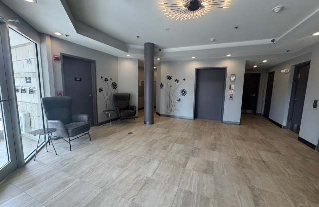 400 Village Circle Gallery 2