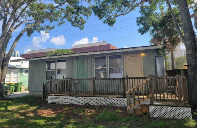 1767 FRUITVILLE Road Gallery 2