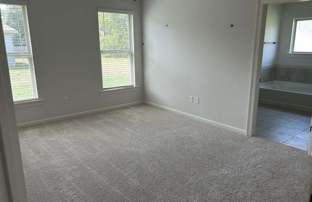 20453 Ridgelake Road Gallery 3
