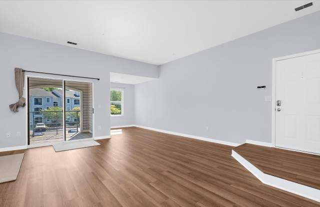 40 Greystone Ct Gallery 2